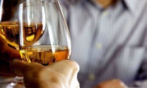 Признаки и симптомы расстройства, связанного с употреблением алкоголя